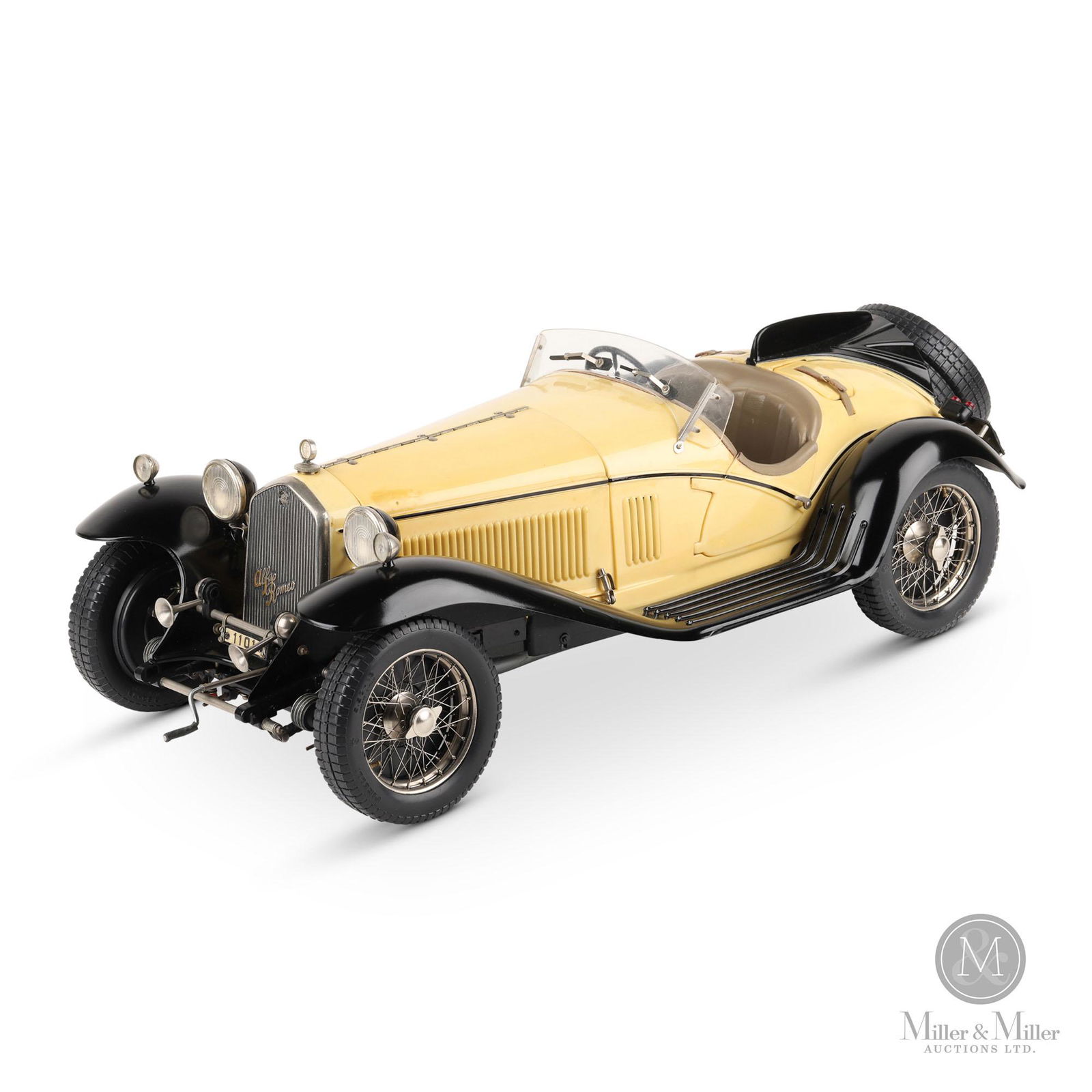 Alfa Romeo Gran Sport 1/12 スケール 未組立キット Unbuilt Bandai Alfa Romeo Gran Sport 1/12 Scale Model Kit
