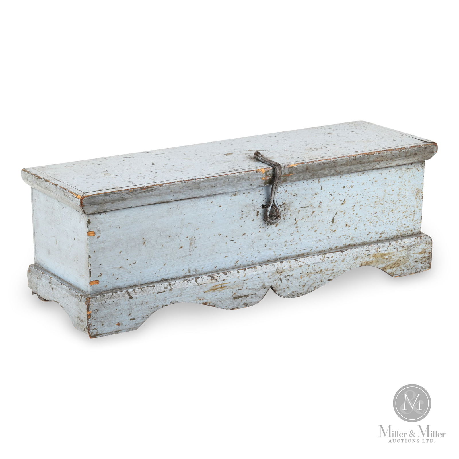 Small Bracketed Base Document Box (1 of 6)