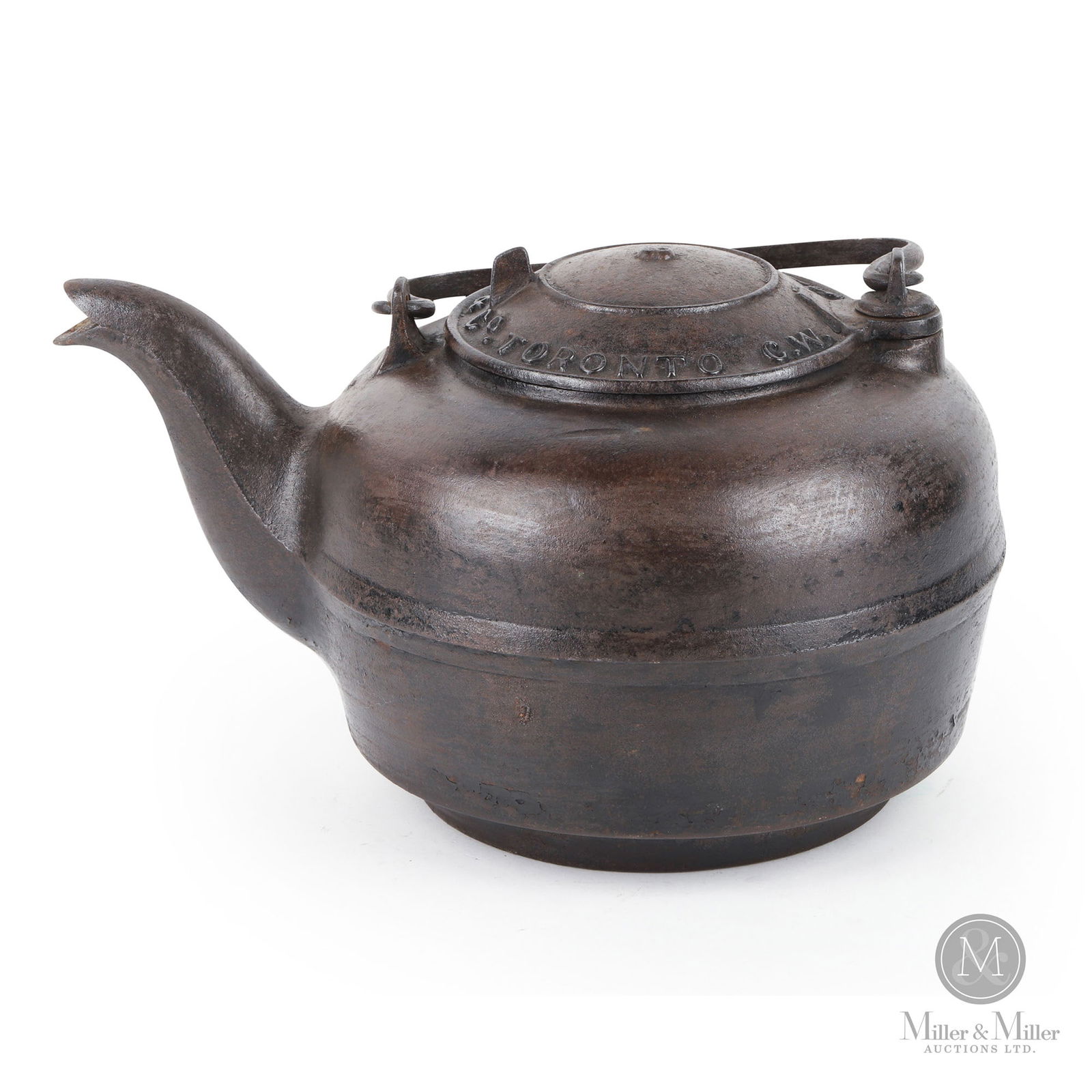 J. R. Armstrong and Co. Toronto, C.W. No.8 Kettle: Canadian. 1850s. Painted cast iron. Marked, "J.R. Armstrong & Co. Toronto. C.W.", on cover in casting. 7.5" x 9.5" x 12.5". From the William Robert Wilson Collection.