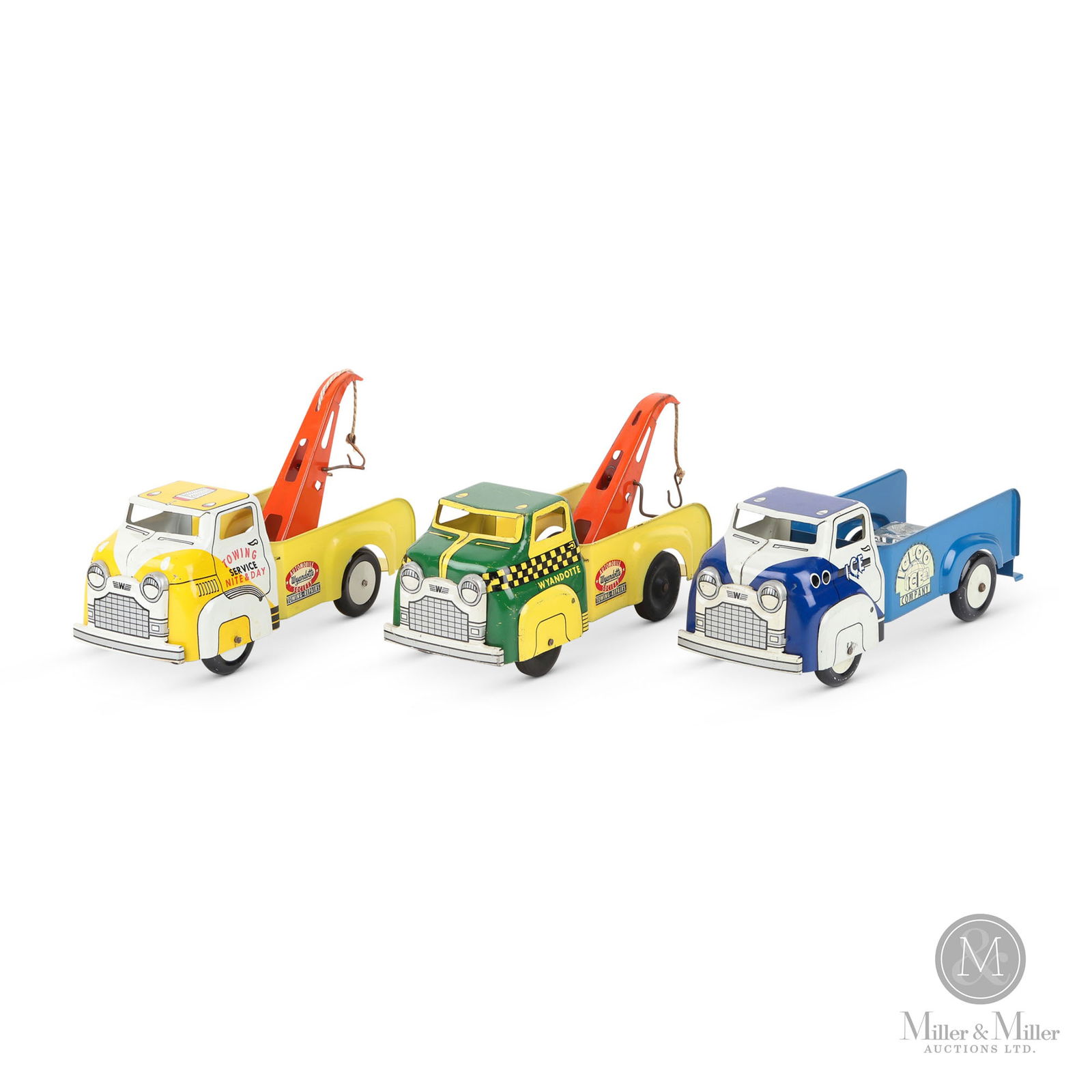 Wyandotte Ice Delivery & Tow Trucks (1 of 12)