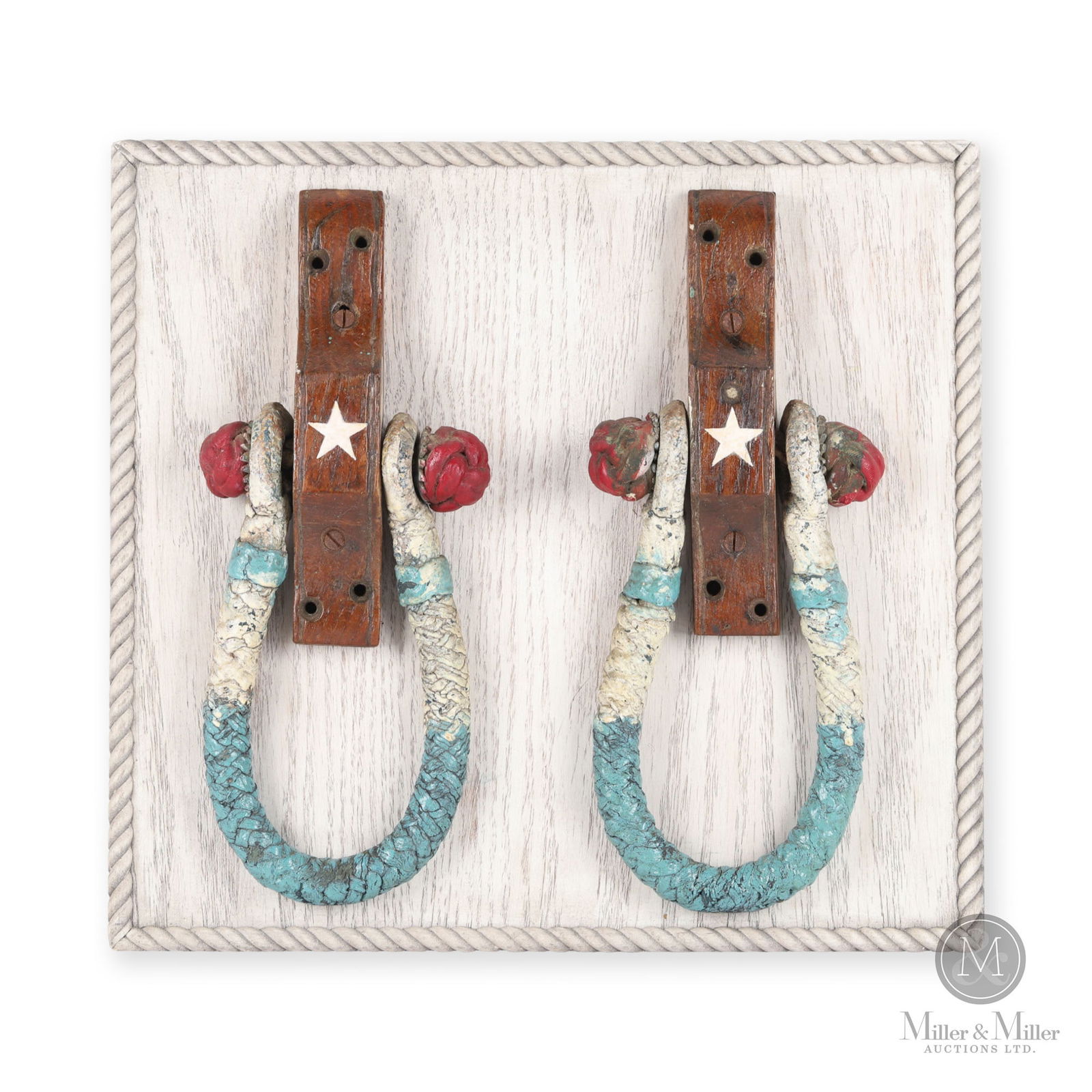 Carved Beckets with White Star (1 of 7)