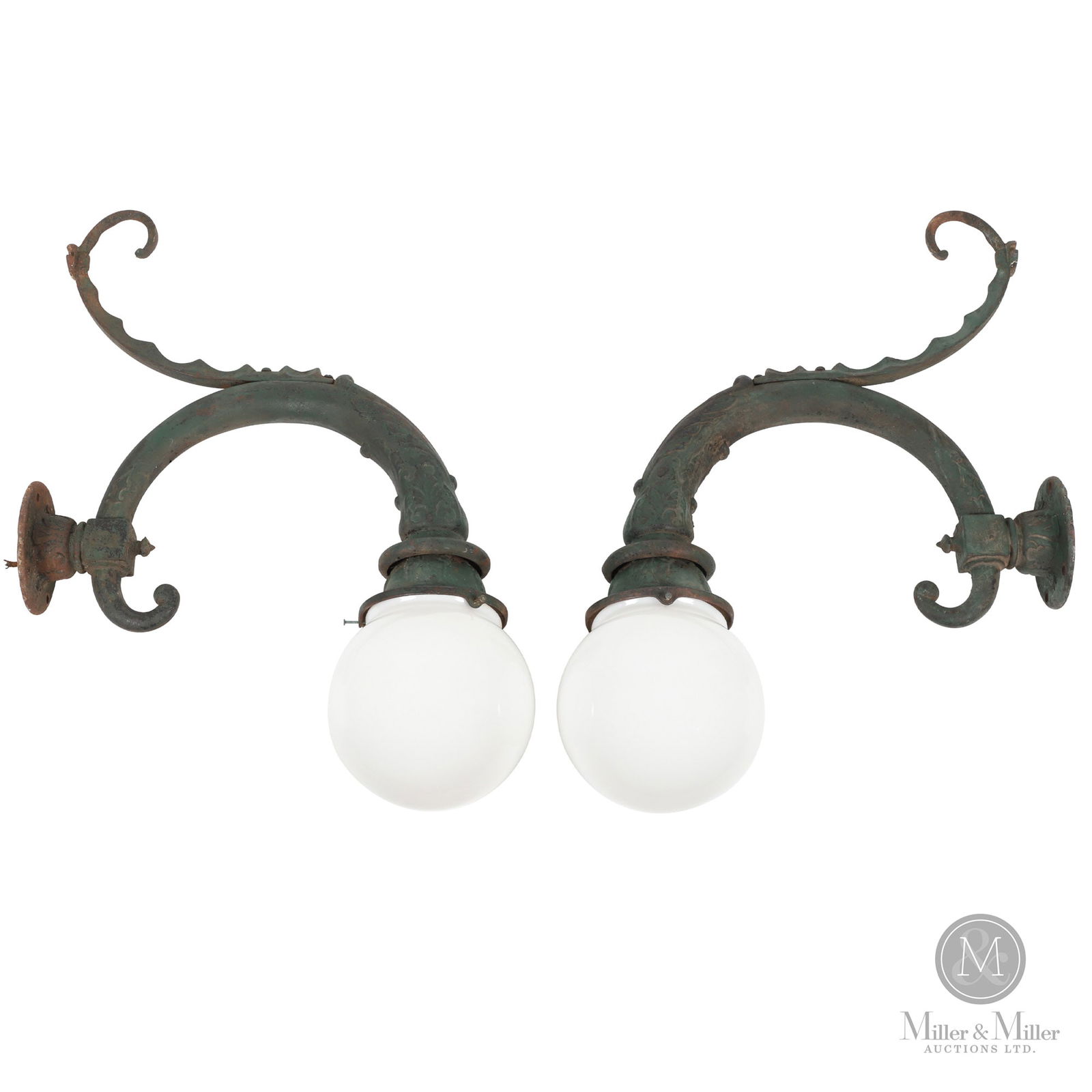 Large Cast Iron Exterior Wall Light Fixtures (1 of 9)
