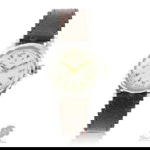 Tudor, Ref. 3478 WWII-Era Oyster: Swiss. Stainless steel case. This Tudor Oyster wristwatch reflects the close and historical link between Tudor and its parent company Rolex. The dial features a clean layout. Manual wind movement. 29