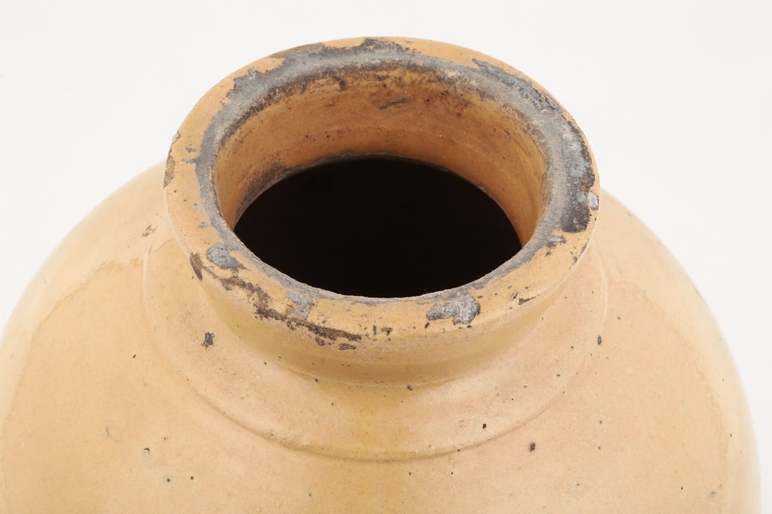 Bradwin, Wingham Pottery Tomato Jar - 8