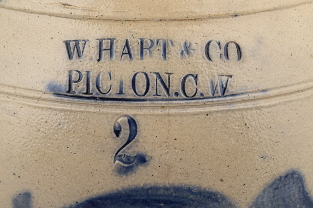 Pair of Hart Picton CW Crocks - 3