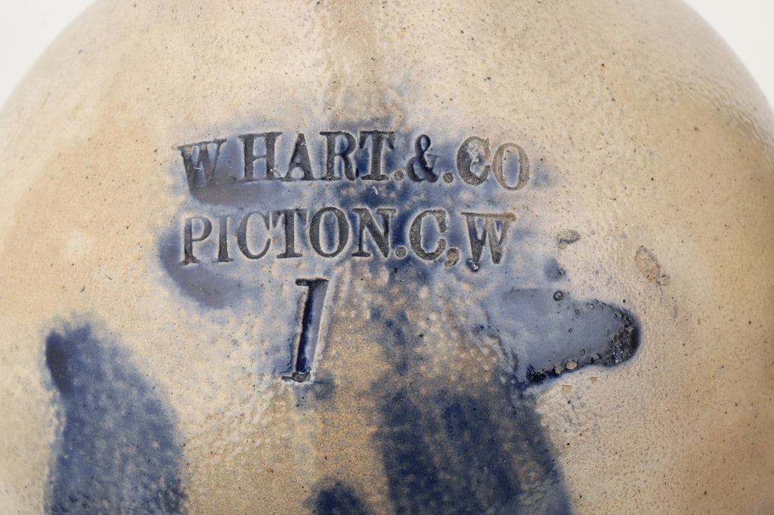 Pair of Hart Picton CW Crocks - 4