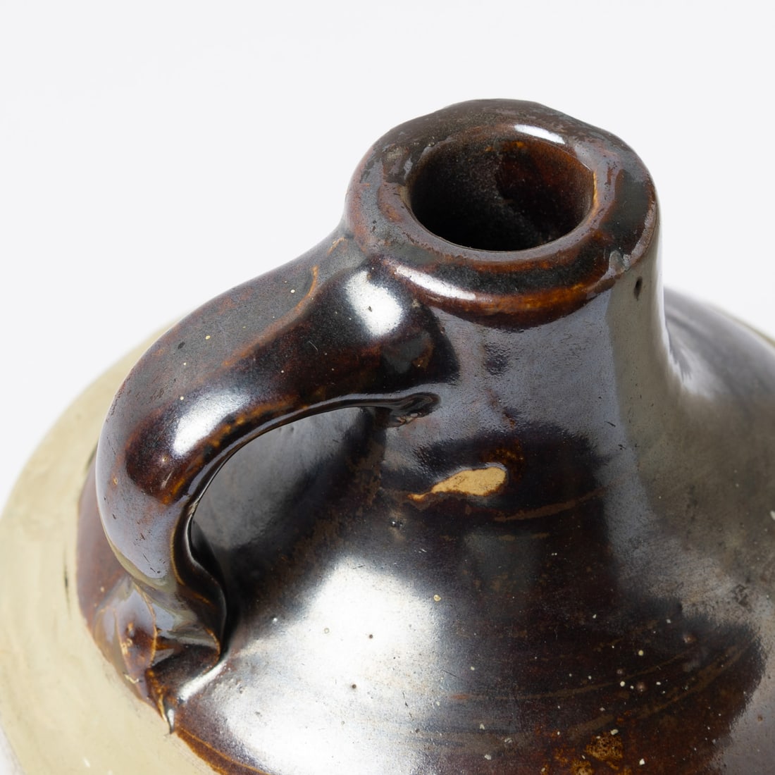 Pair of Manitoba Jugs. - 6