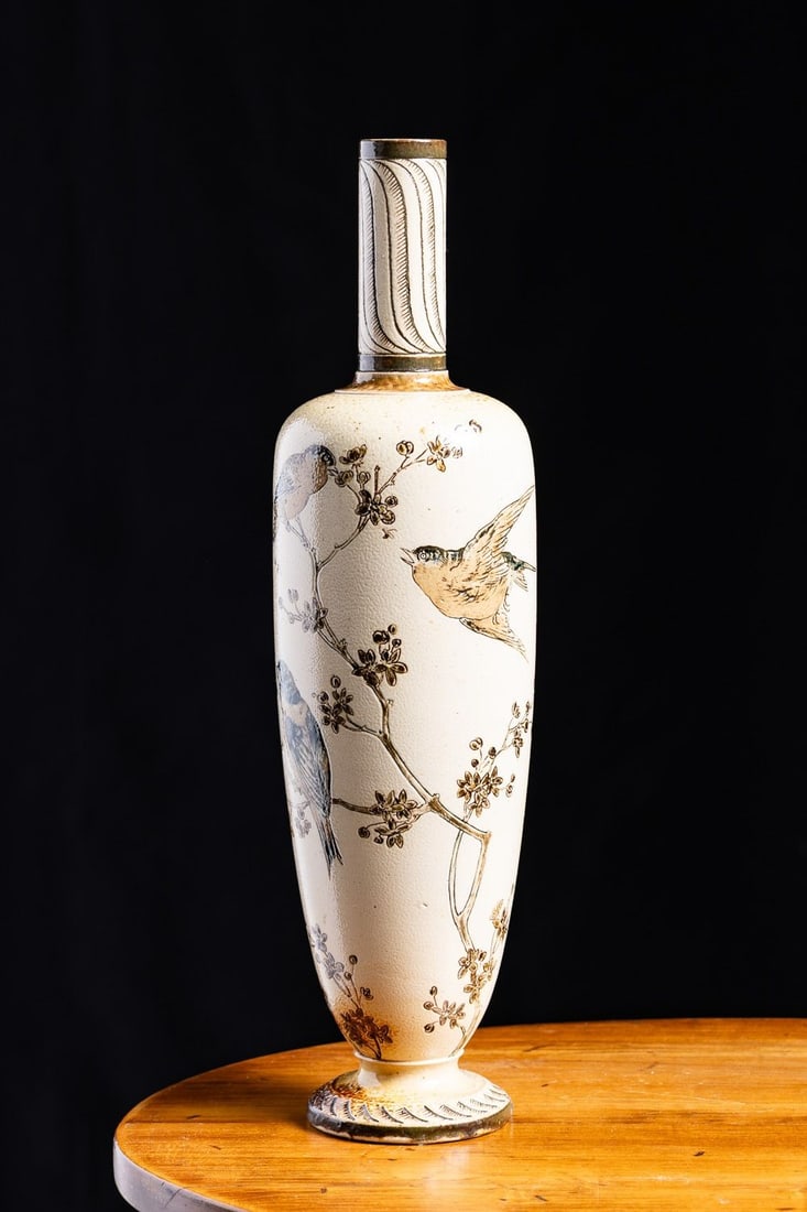 Martin Brothers Birds and Flowers Vase - 2