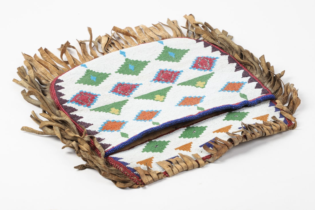 Native Beaded Pouch - 4