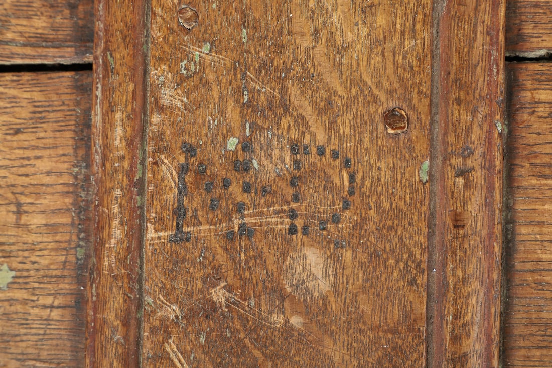 Early Painted Settler's Chest - 7