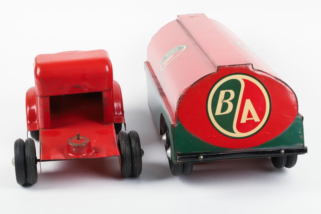 Otaco Minnitoys "British American" Oil Tanker - 5