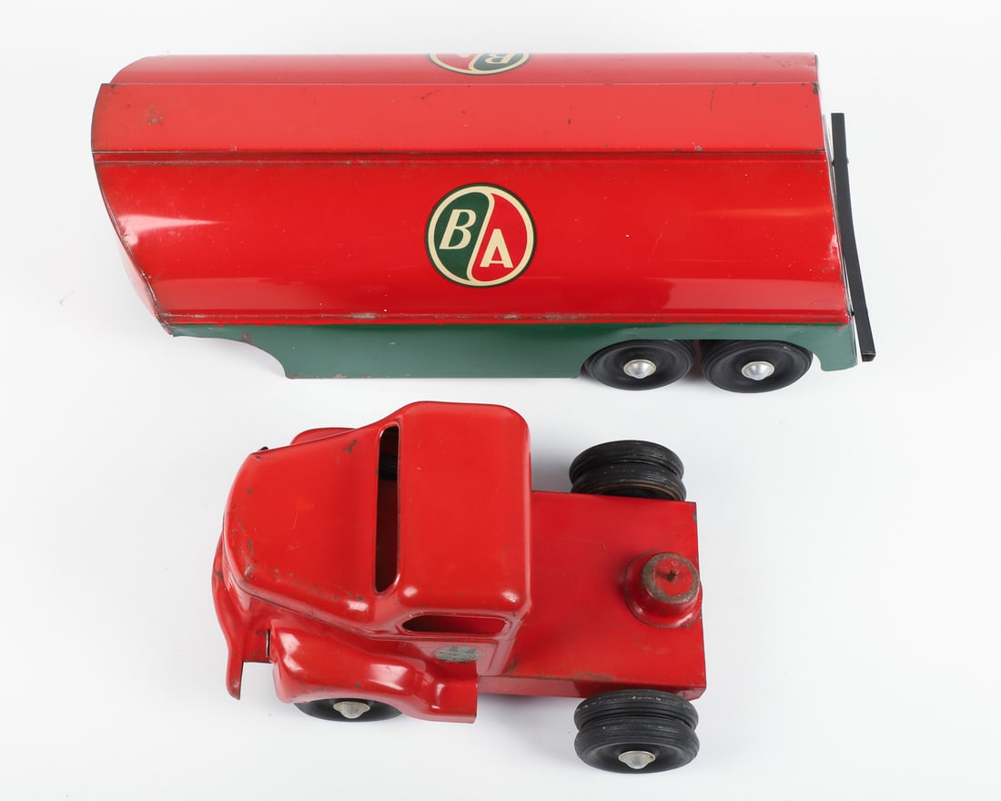 Otaco Minnitoys "British American" Oil Tanker - 6