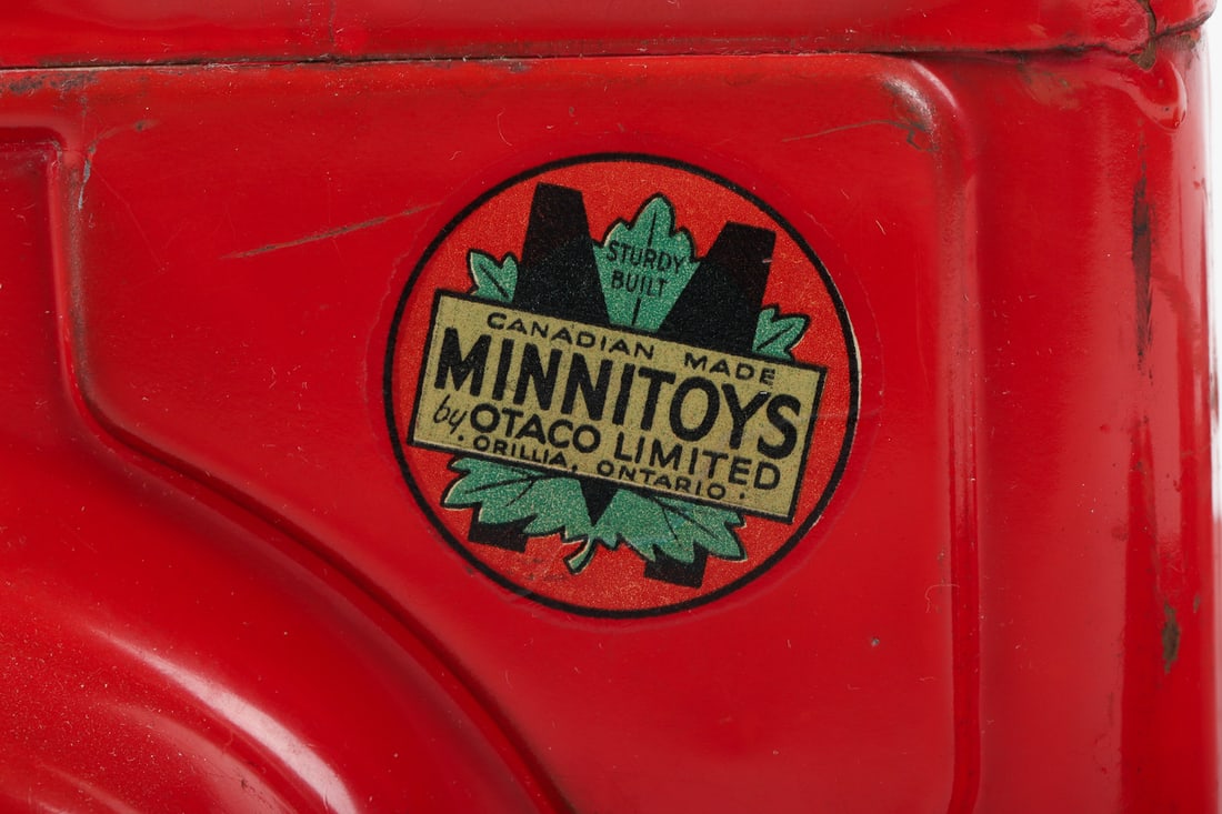 Otaco Minnitoys "British American" Oil Tanker - 8