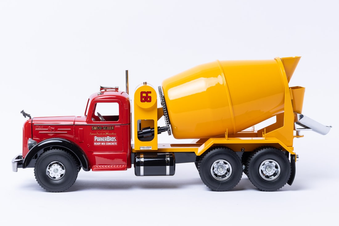 Fred Thompson Limited Edition Smith-Miller Parker Brothers Ready Mix Concrete Truck (6/125) - 2