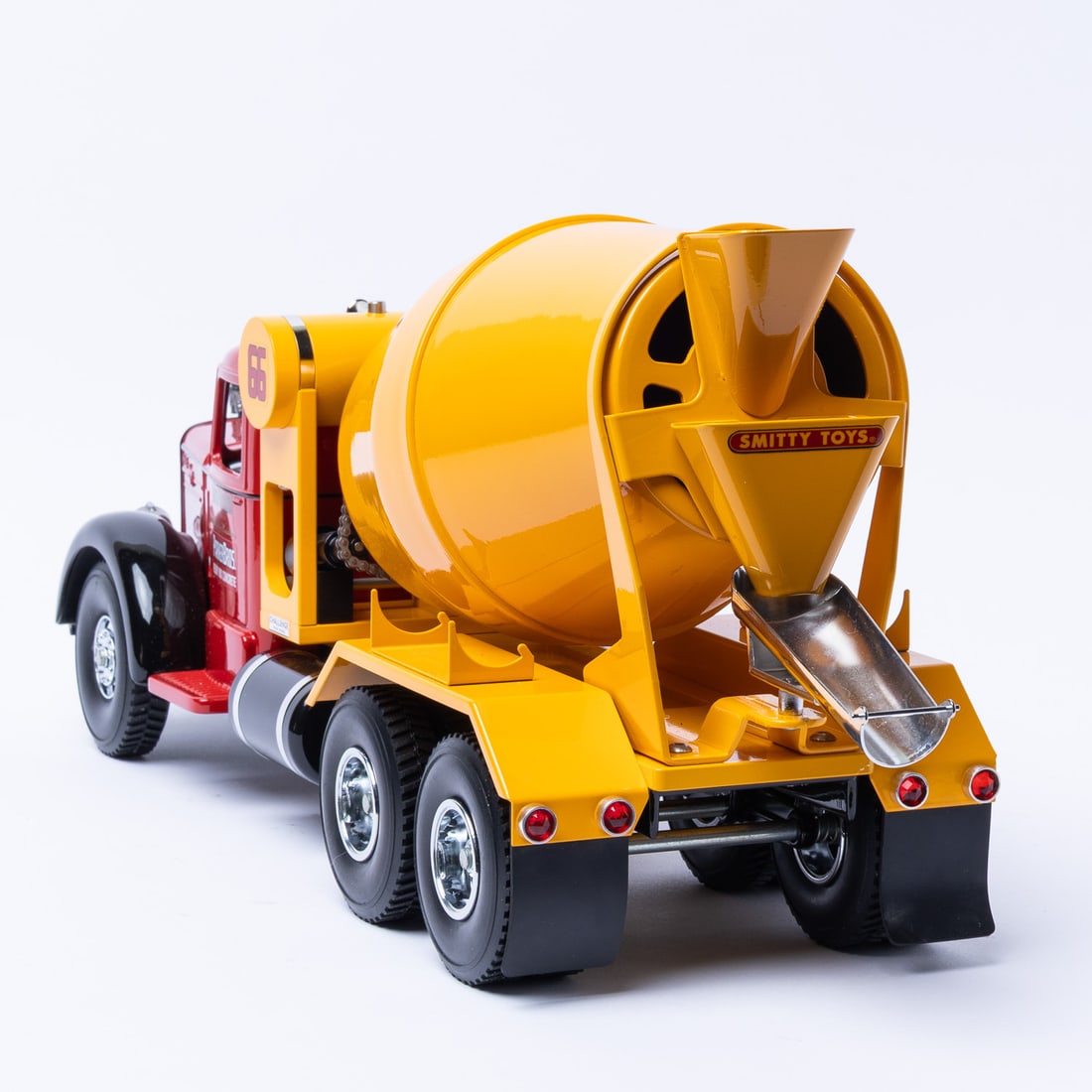 Fred Thompson Limited Edition Smith-Miller Parker Brothers Ready Mix Concrete Truck (6/125) - 5