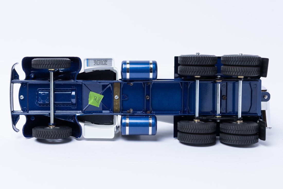 Fred Thompson Limited Edition Smith-Miller Blue Diamond Cement Truck (23/175) - 7