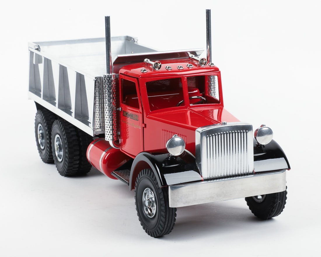 Fred Thompson Limited Edition Smith-Miller Dump Truck With Trailer (12/100) - 4