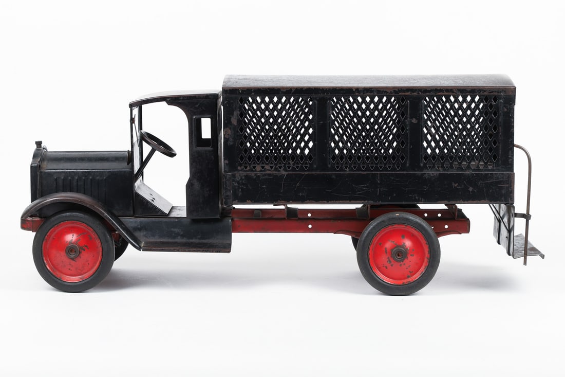 Keystone Packard Police Patrol Wagon - 2