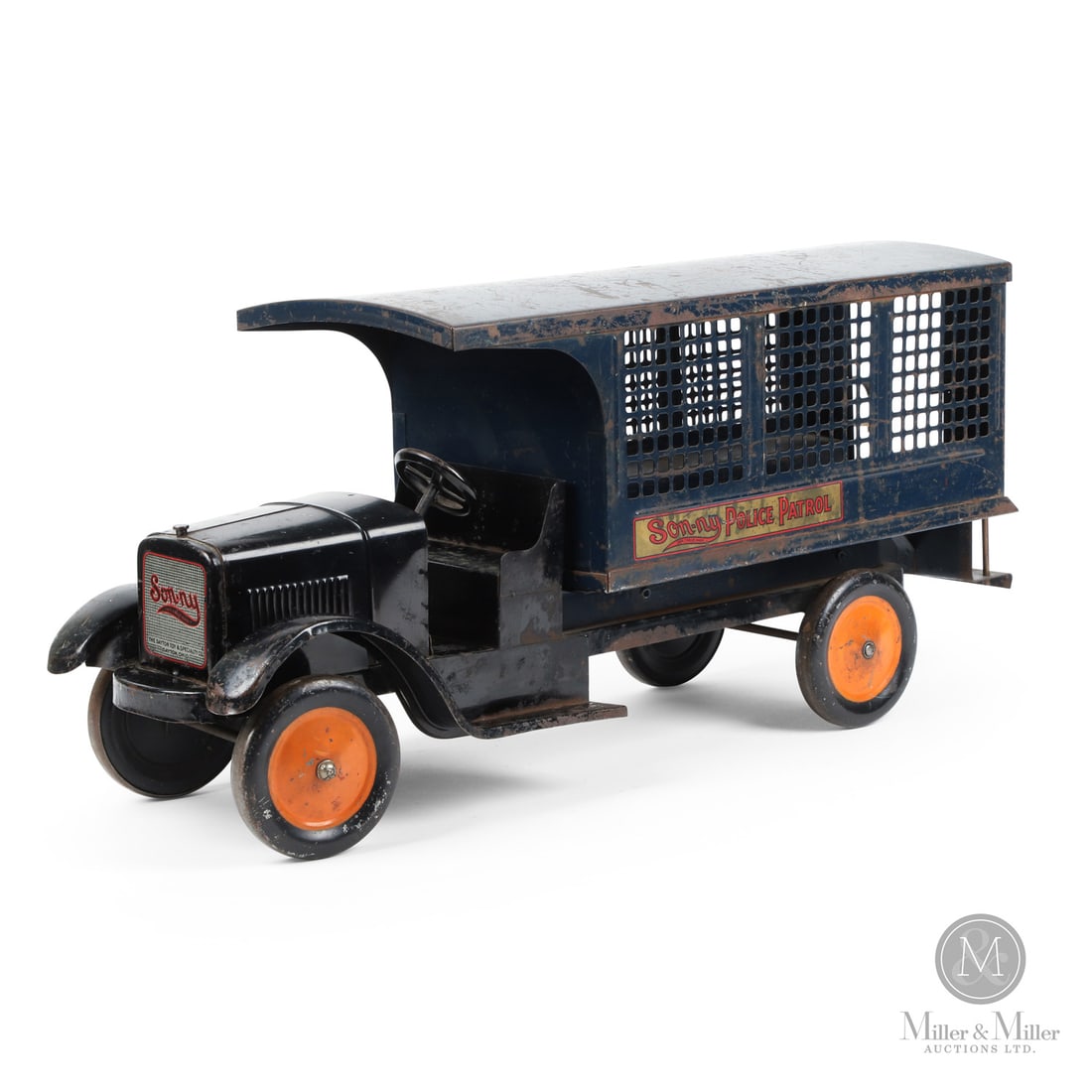 Son-ny Police Patrol Truck (1 of 8)