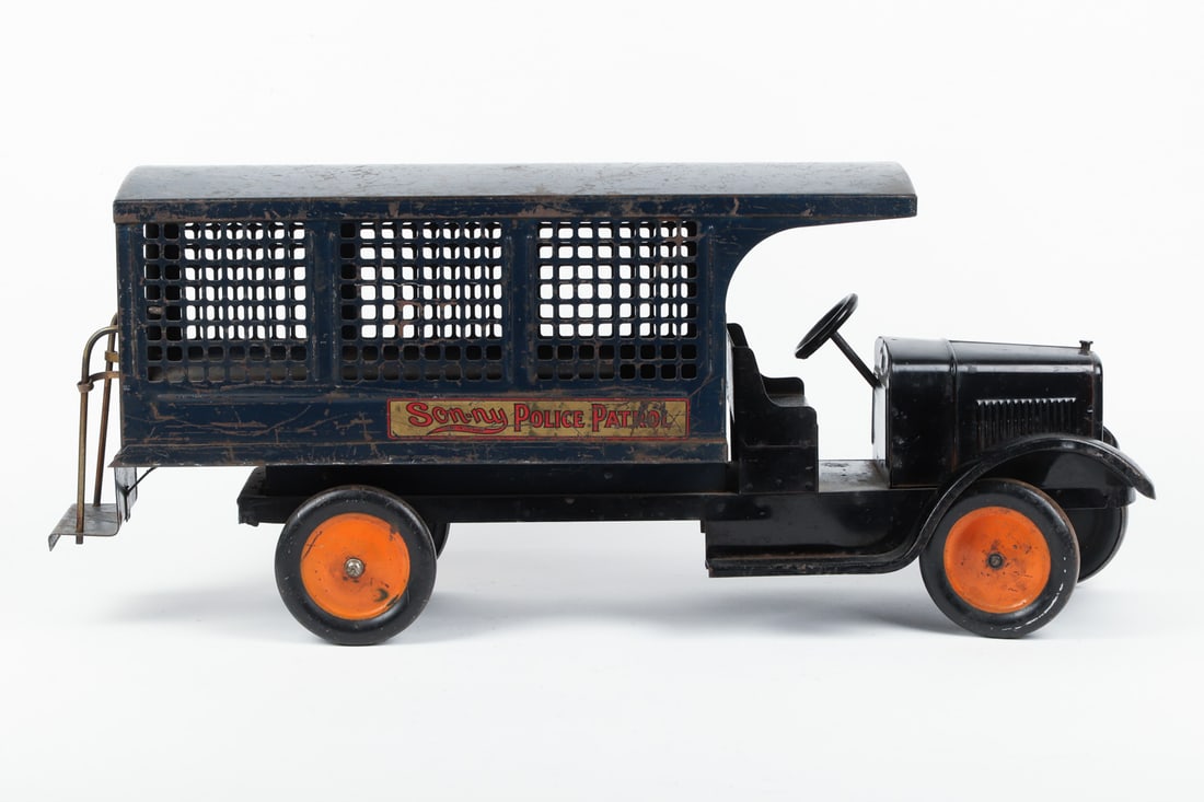 Son-ny Police Patrol Truck - 3