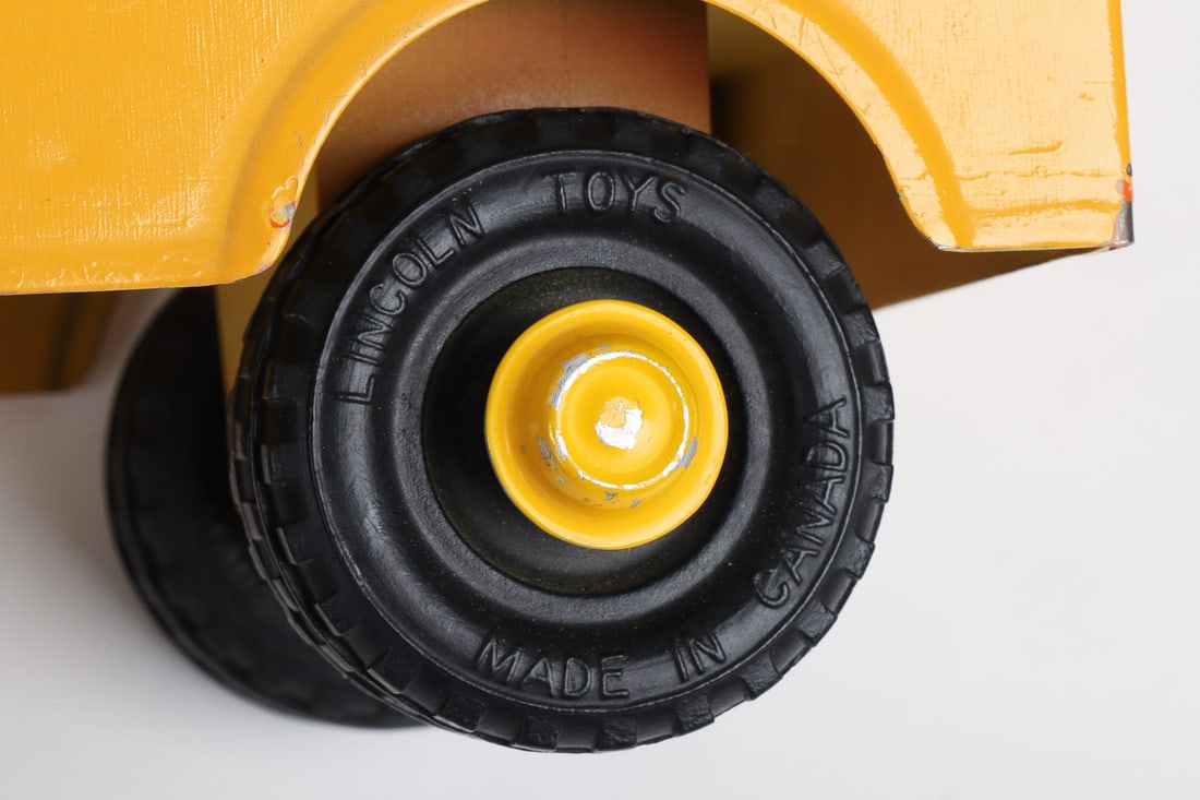 Lincoln Toys "Dowell's Nation-Wide Moving" Tractor Trailer - 9