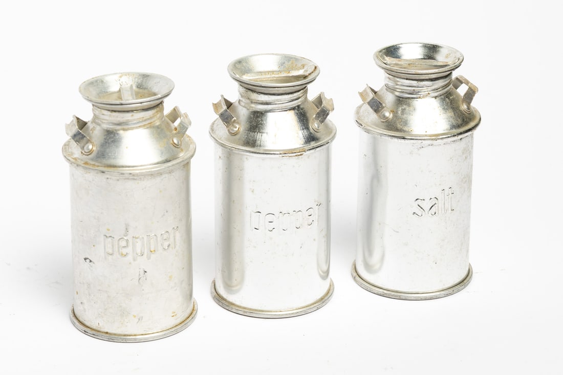 Marx Lazy-Day Dairy Farms Truck-and-Trailer Set - 11