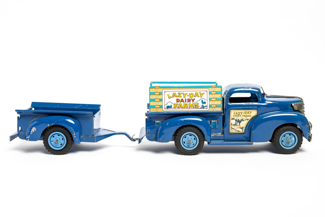 Marx Lazy-Day Dairy Farms Truck-and-Trailer Set - 3