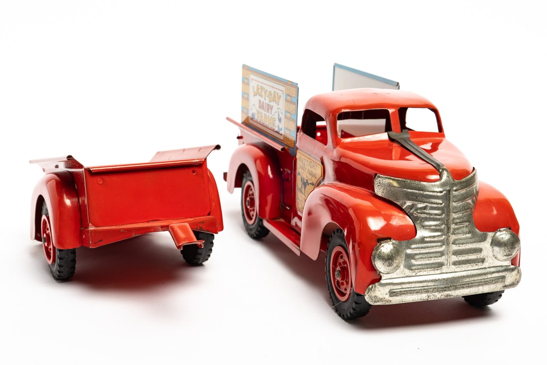 Marx Lazy-Day Dairy Farms Truck-and-Trailer Set - 4