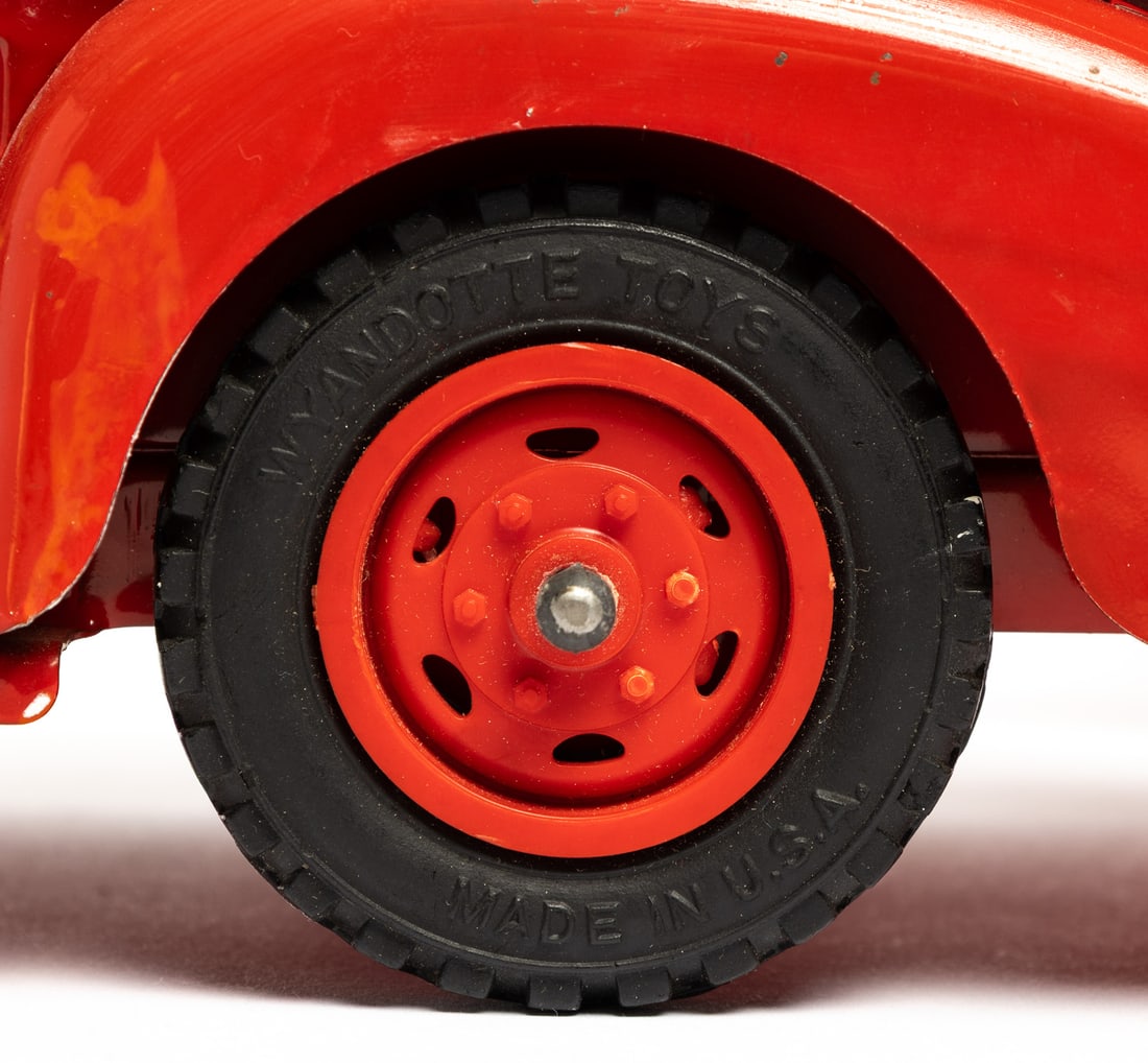 Marx Lazy-Day Dairy Farms Truck-and-Trailer Set - 8