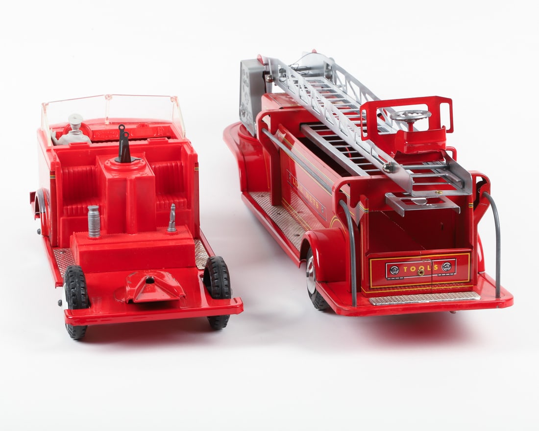 Marx Lumar V.F.D. No. 9 Fire Truck - 5