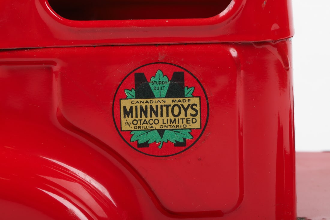 Otaco Minnitoys "British American" Oil Tanker - 8