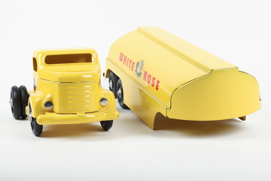 Otaco Minnitoys "White Rose" Oil Tanker - 4