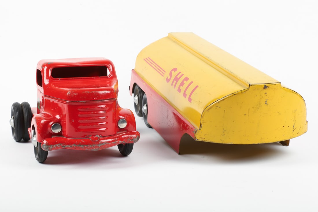 Otaco Minnitoys "Shell" Oil Tanker - 4