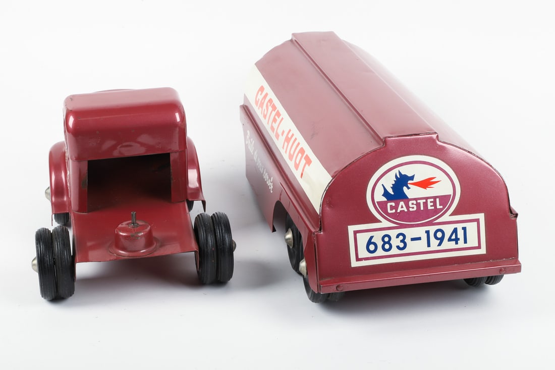 Otaco Minnitoys "Jean Bernier Castel-Huot" Oil Tanker - 5