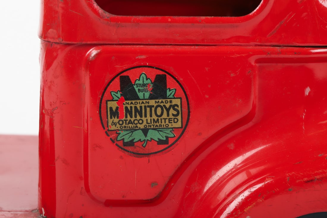 Otaco Minnitoys "Imperial Esso" Oil Tanker - 8