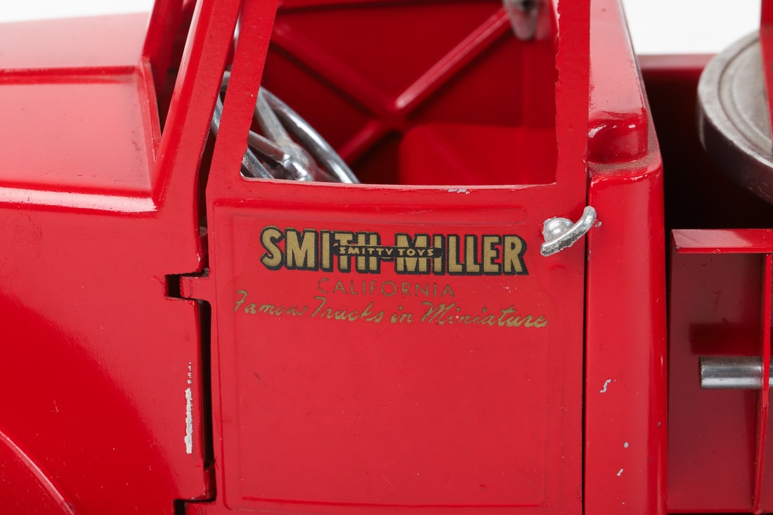 Smith-Miller L.A.F.D. #21 Aerial Fire Truck - 10