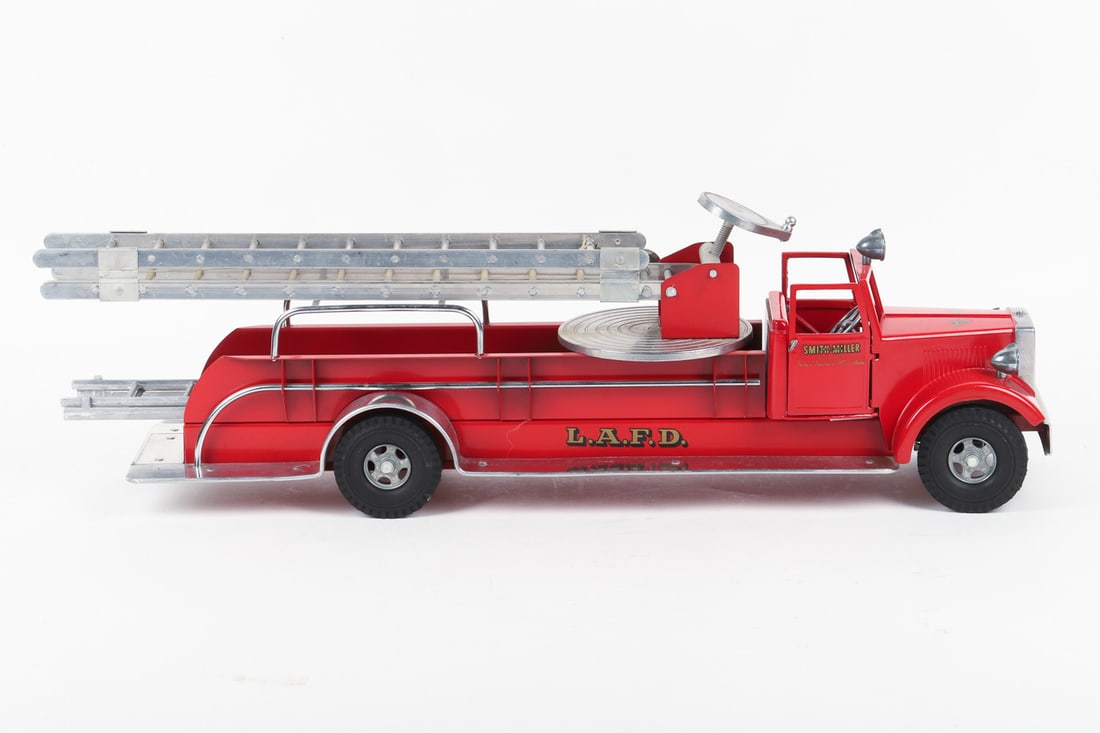 Smith-Miller L.A.F.D. #21 Aerial Fire Truck - 3