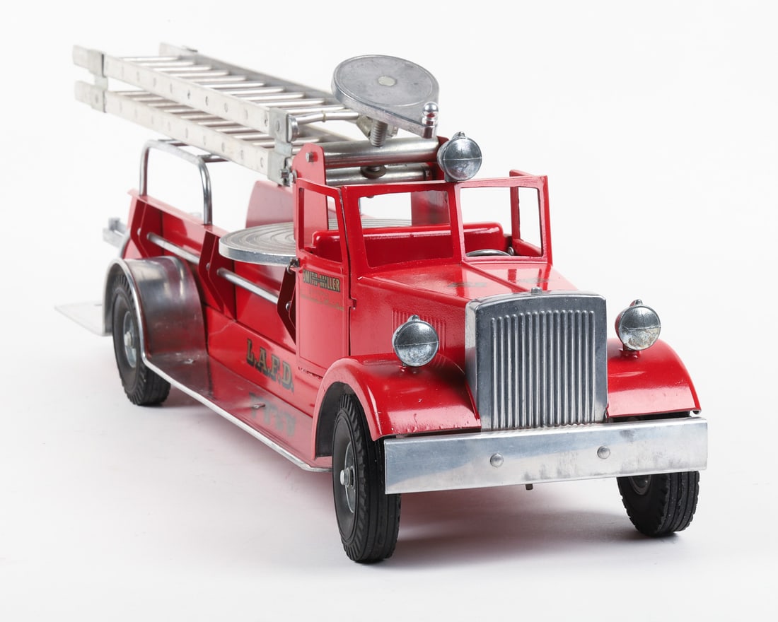Smith-Miller L.A.F.D. #21 Aerial Fire Truck - 4