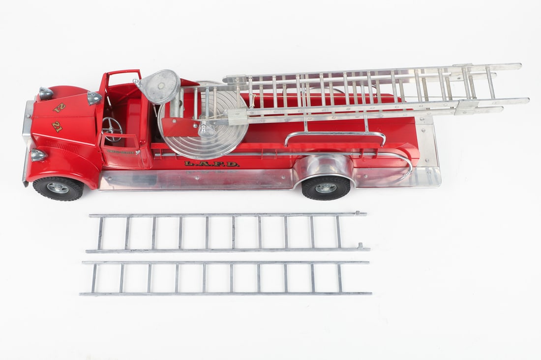 Smith-Miller L.A.F.D. #21 Aerial Fire Truck - 8