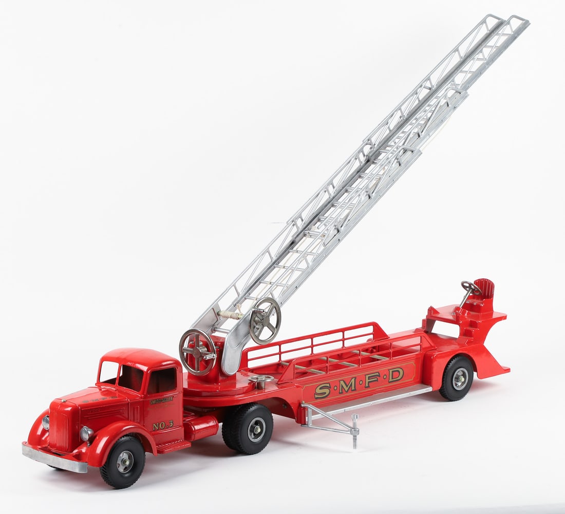 Smith-Miller SMFD No. 3 MACK Fire Truck - 10