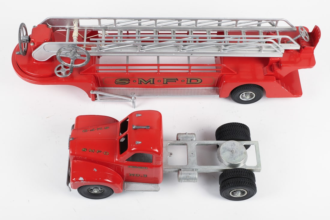 Smith-Miller SMFD No. 3 MACK Fire Truck - 6