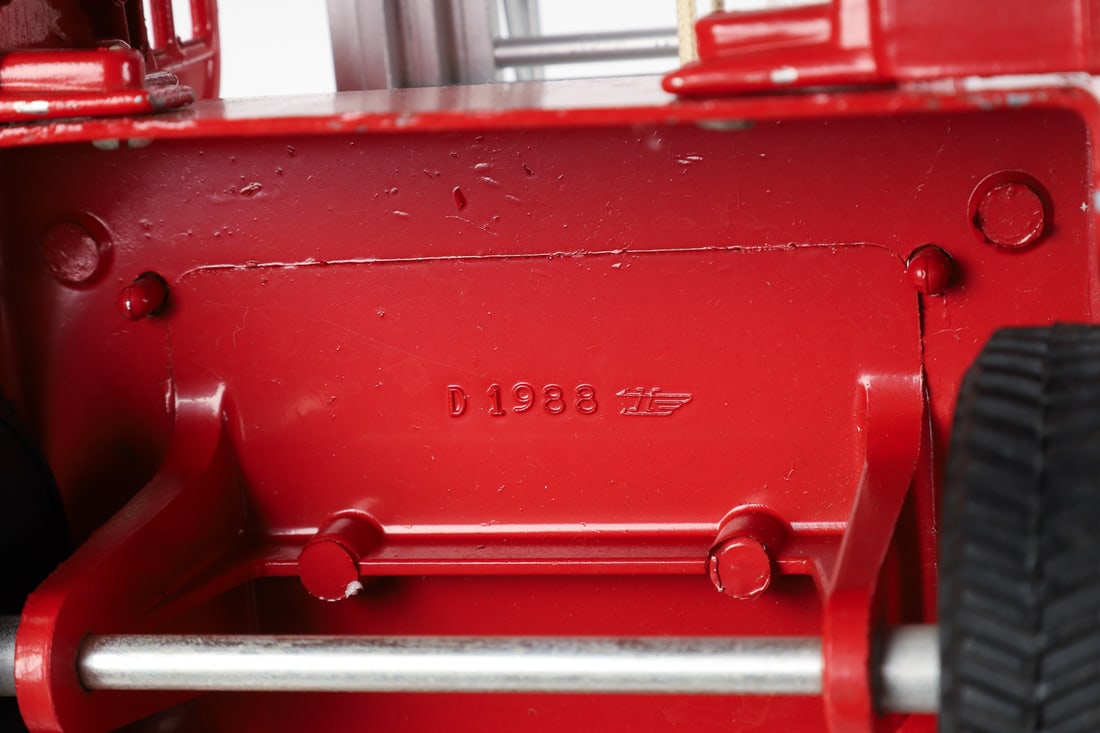 Smith-Miller SMFD No. 3 MACK Fire Truck - 9