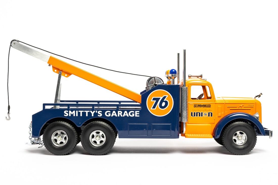 Fred Thompson Smith-Miller Limited Edition Mack L-Series Union 76 Tow Truck (51/250) - 3