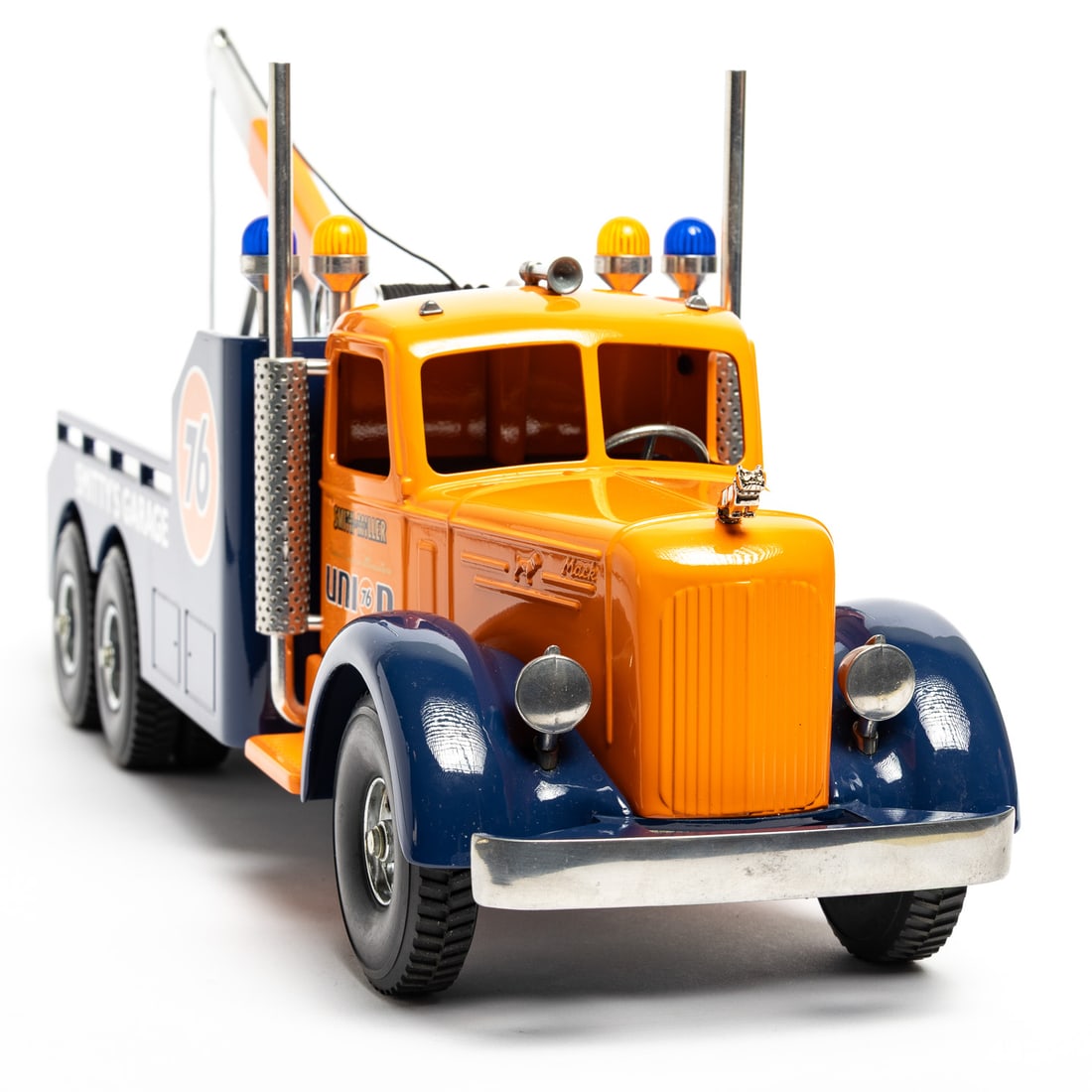 Fred Thompson Smith-Miller Limited Edition Mack L-Series Union 76 Tow Truck (51/250) - 4