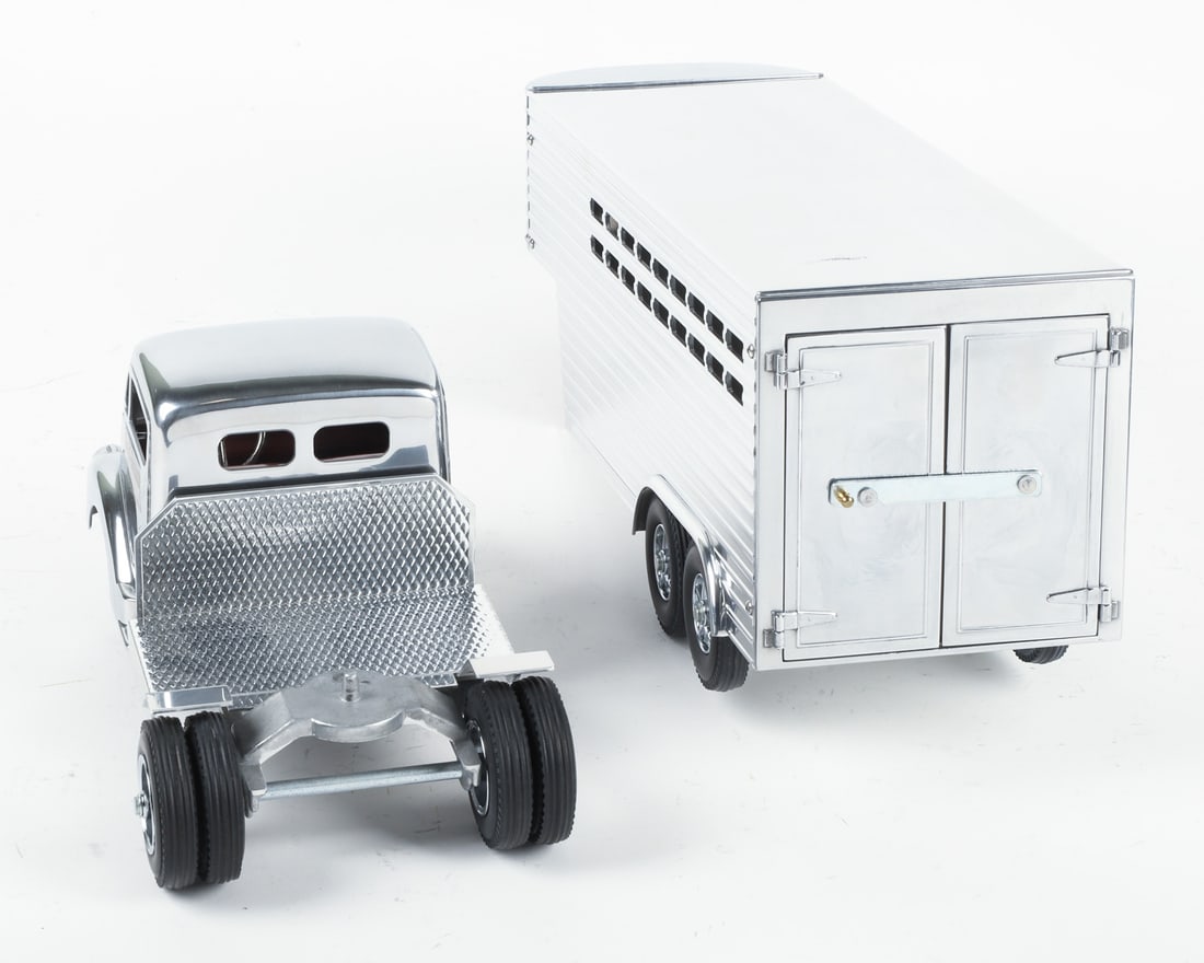 Fred Thompson Smith-Miller Limited Edition "Snub Nose" Cabover Livestock Horse Trailer (104/175) - 7