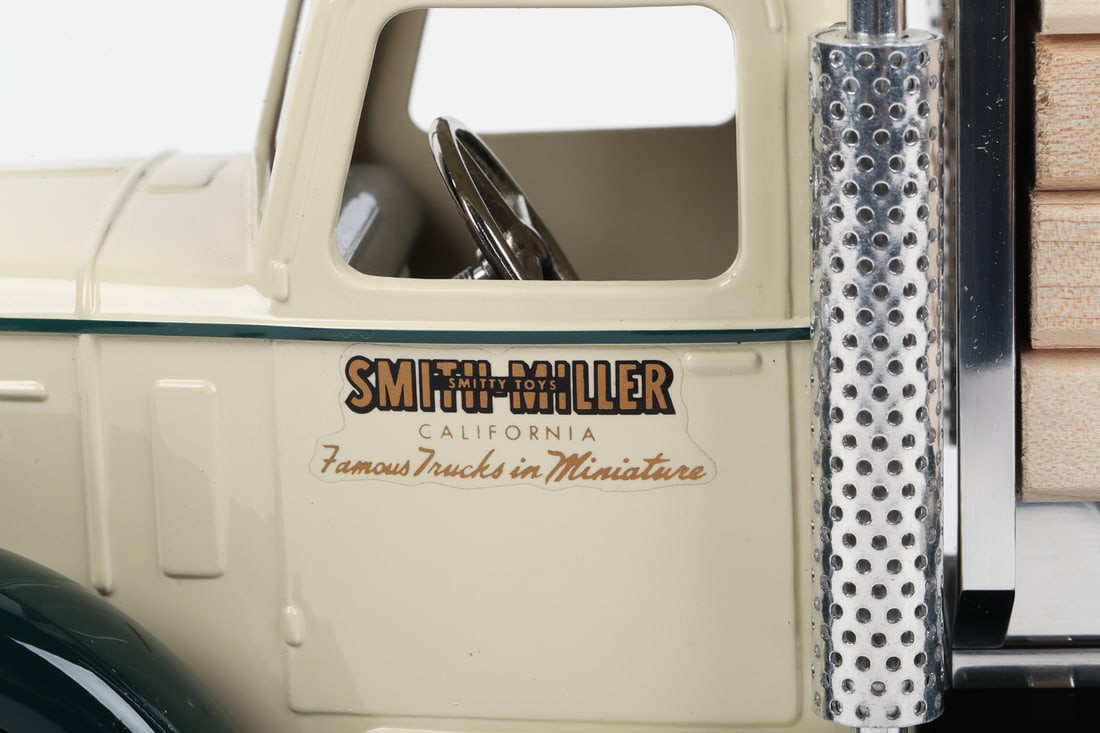Fred Thompson Limited Edition Smith-Miller Lumber Truck (4/100) - 10