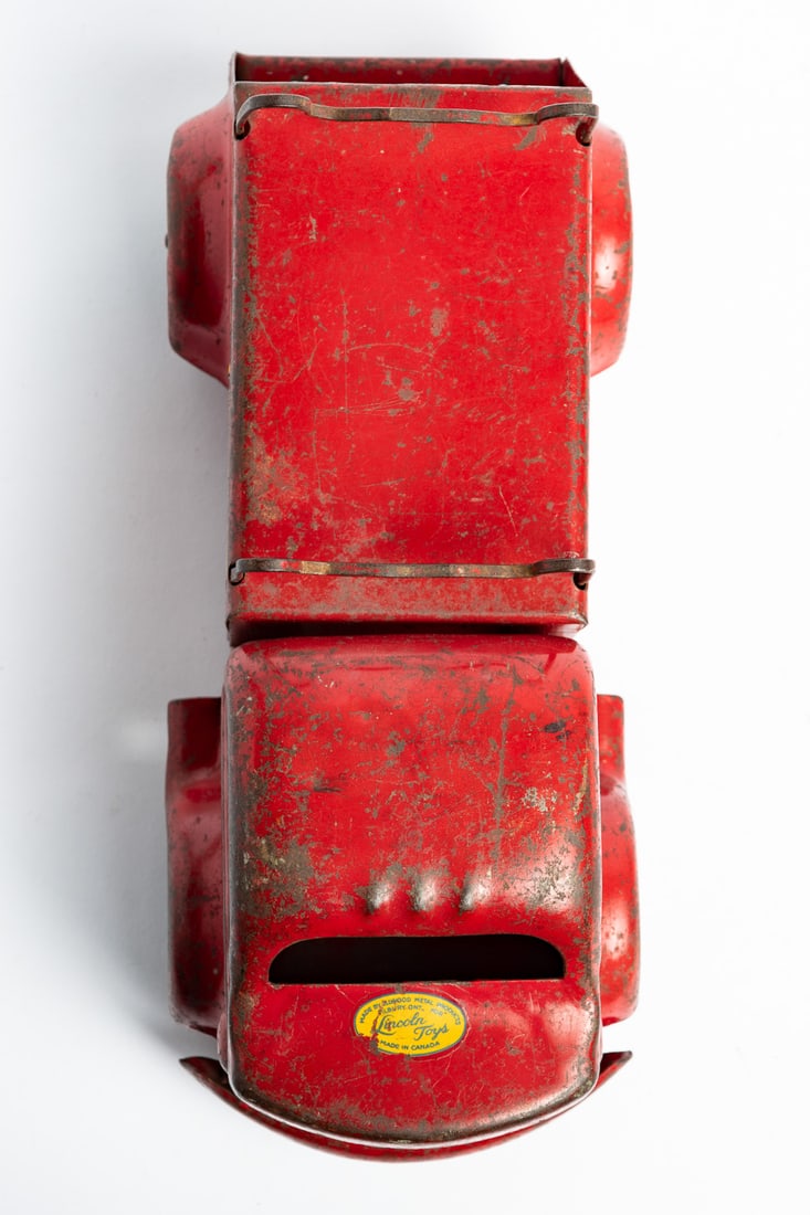 Lincoln Toys Rescue Squad Ladder Truck - 7