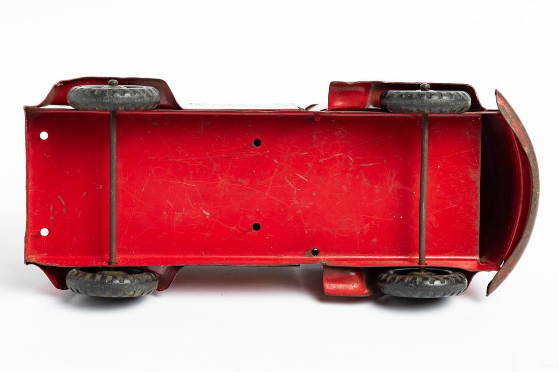 Lincoln Toys Rescue Squad Ladder Truck - 8