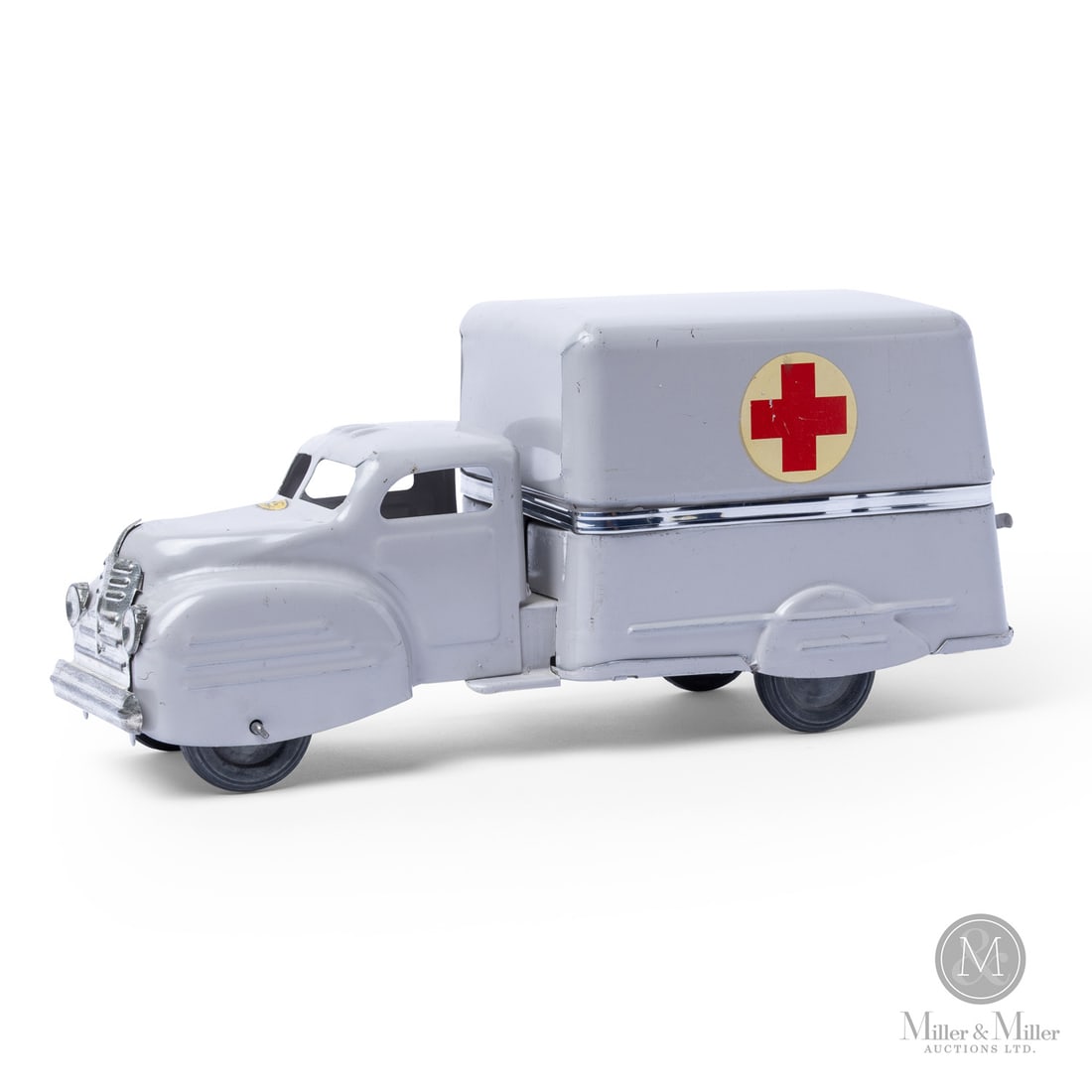 Lincoln Toys "Red Cross" Medical Truck (1 of 9)