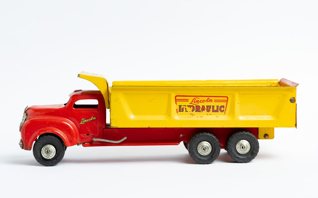 Lincoln Toys "Hydraulic Action" Truck - 2